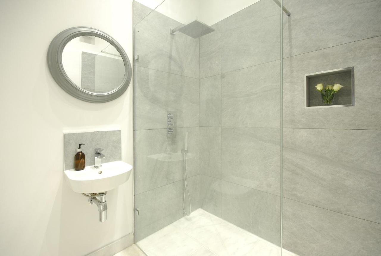 Topside House - Beautiful 7 Bedroom House With Hottub Wifi And Parking Near Bath Wells Frome Oakhill Eksteriør billede