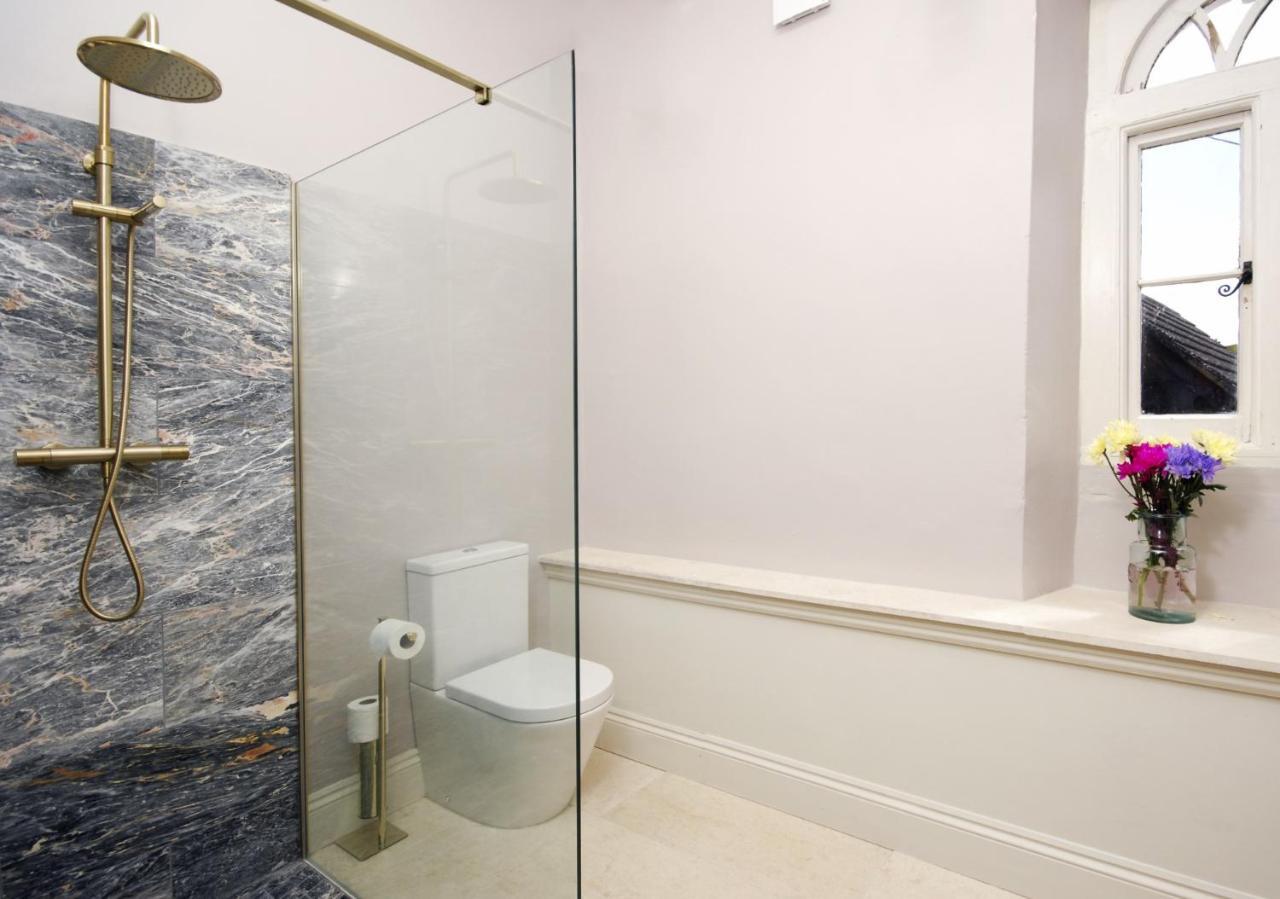Topside House - Beautiful 7 Bedroom House With Hottub Wifi And Parking Near Bath Wells Frome Oakhill Eksteriør billede
