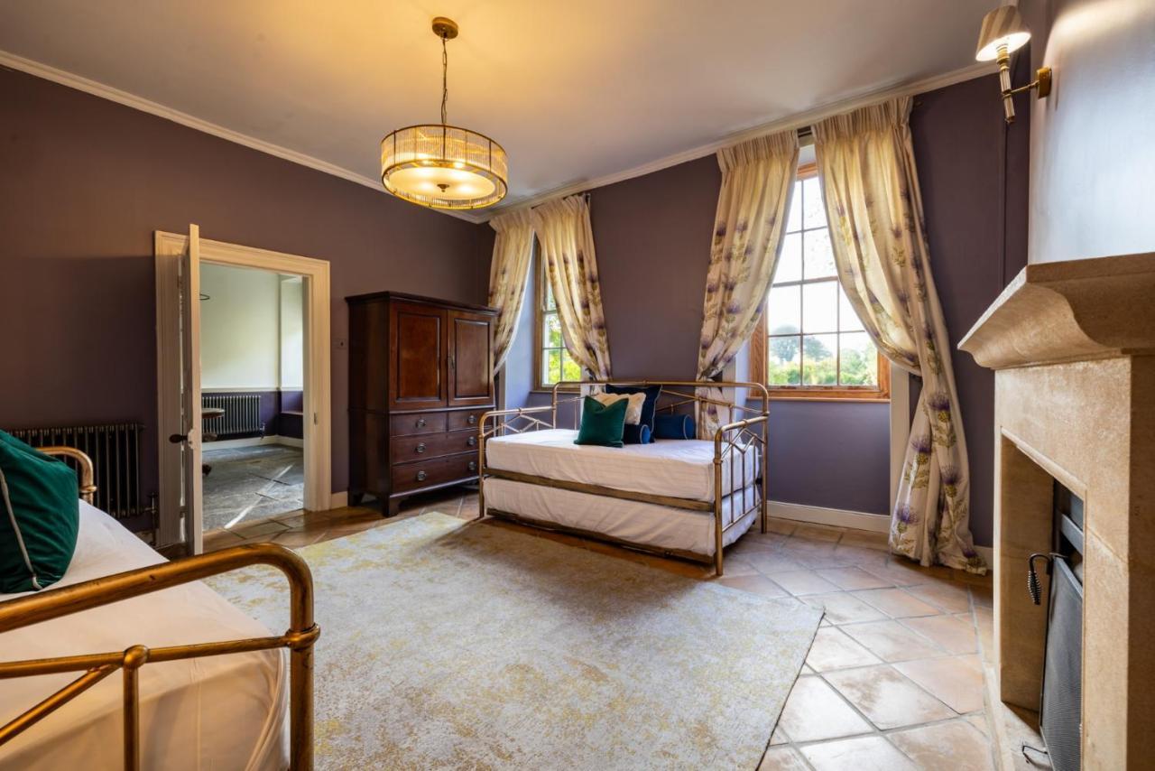 Topside House - Beautiful 7 Bedroom House With Hottub Wifi And Parking Near Bath Wells Frome Oakhill Eksteriør billede