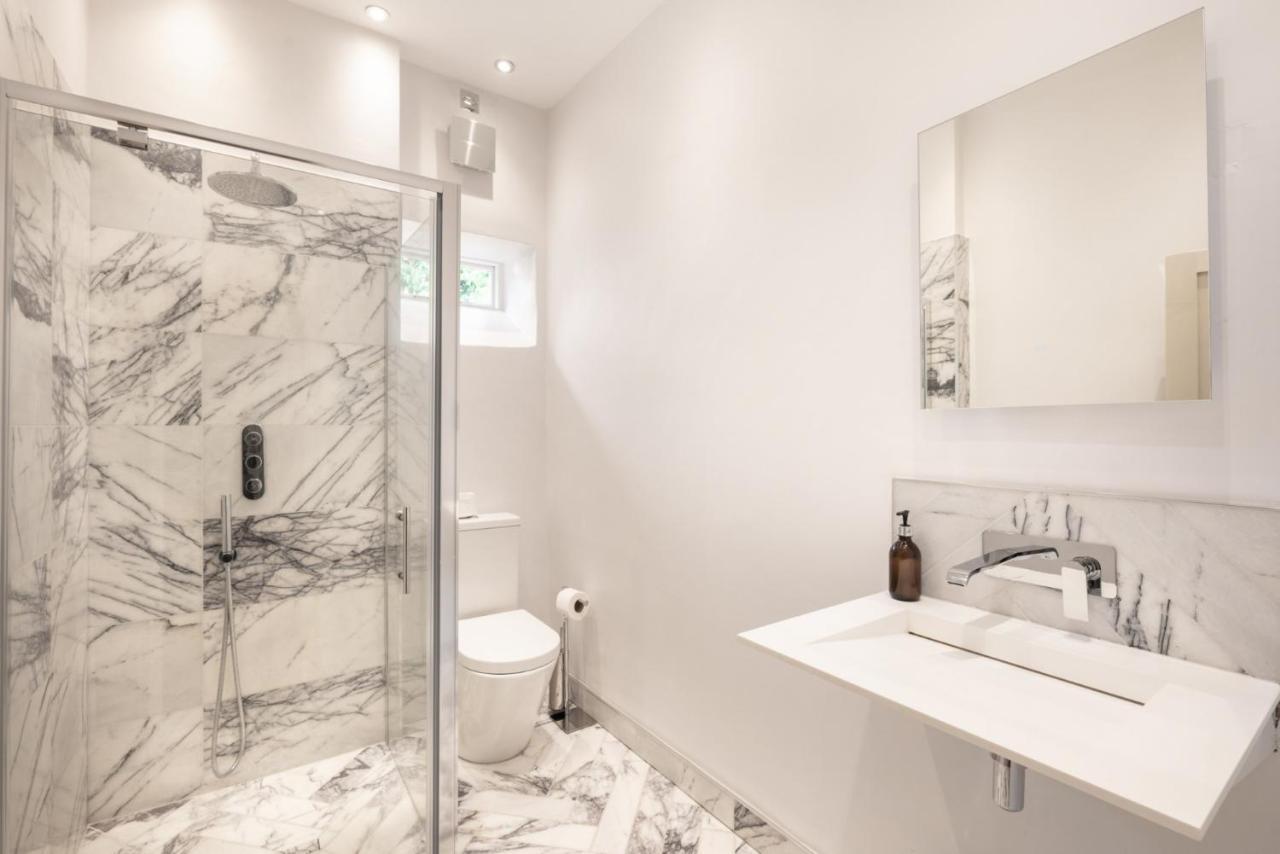 Topside House - Beautiful 7 Bedroom House With Hottub Wifi And Parking Near Bath Wells Frome Oakhill Eksteriør billede