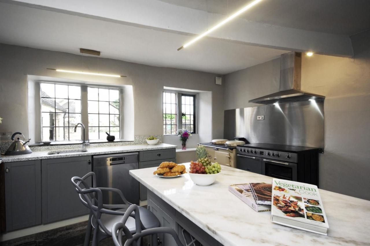 Topside House - Beautiful 7 Bedroom House With Hottub Wifi And Parking Near Bath Wells Frome Oakhill Eksteriør billede