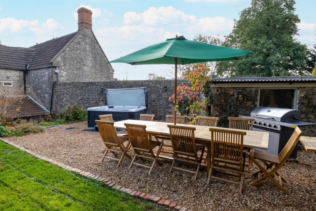 Topside House - Beautiful 7 Bedroom House With Hottub Wifi And Parking Near Bath Wells Frome Oakhill Eksteriør billede