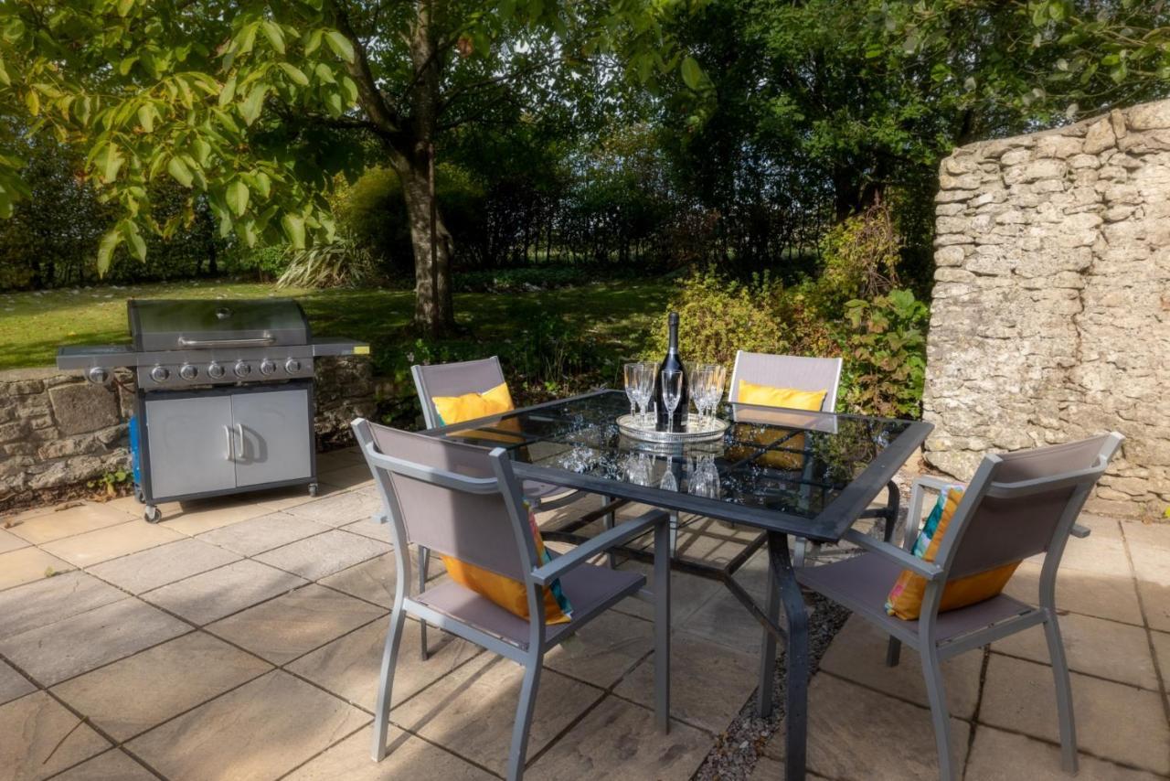 Topside House - Beautiful 7 Bedroom House With Hottub Wifi And Parking Near Bath Wells Frome Oakhill Eksteriør billede